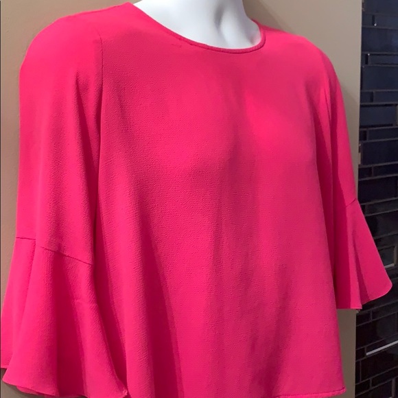 VINCE CAMUTO Blouse. Size Small - Picture 4 of 11
